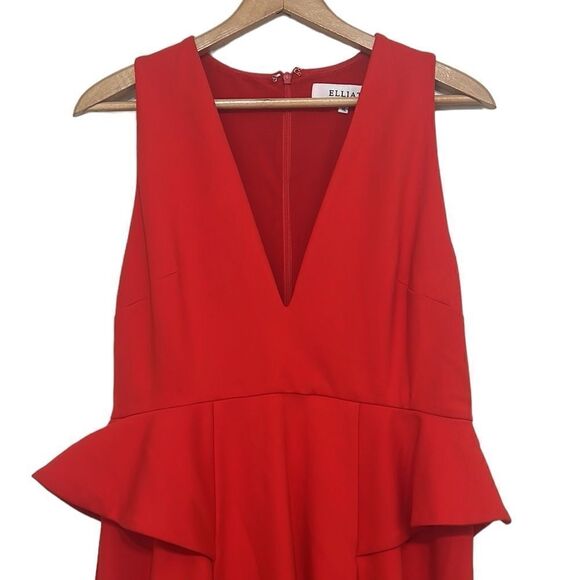 Red Dress Woman's Size XL Peplum Sleeveless High Low Hem Deep V-Neck Elliatt NEW - Picture 3 of 12